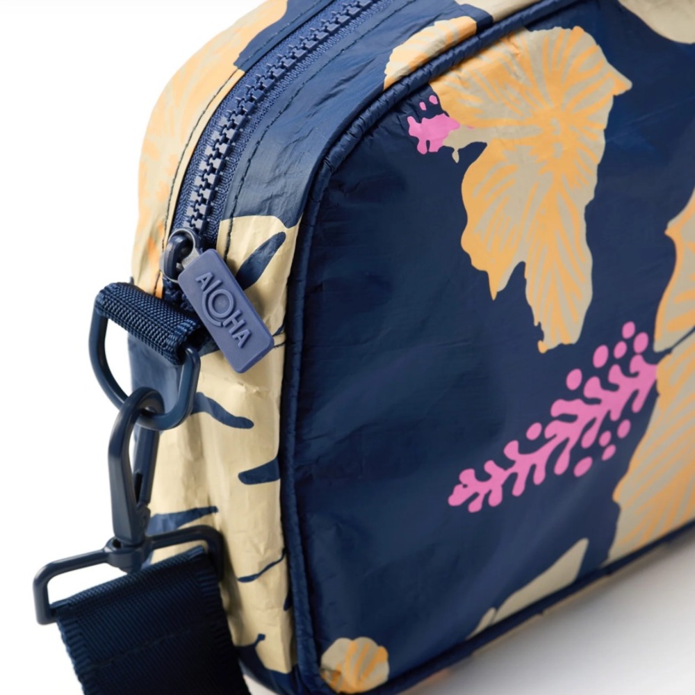 Aloha Navy Floral Splash-Proof Bag - Picture 4 of 10